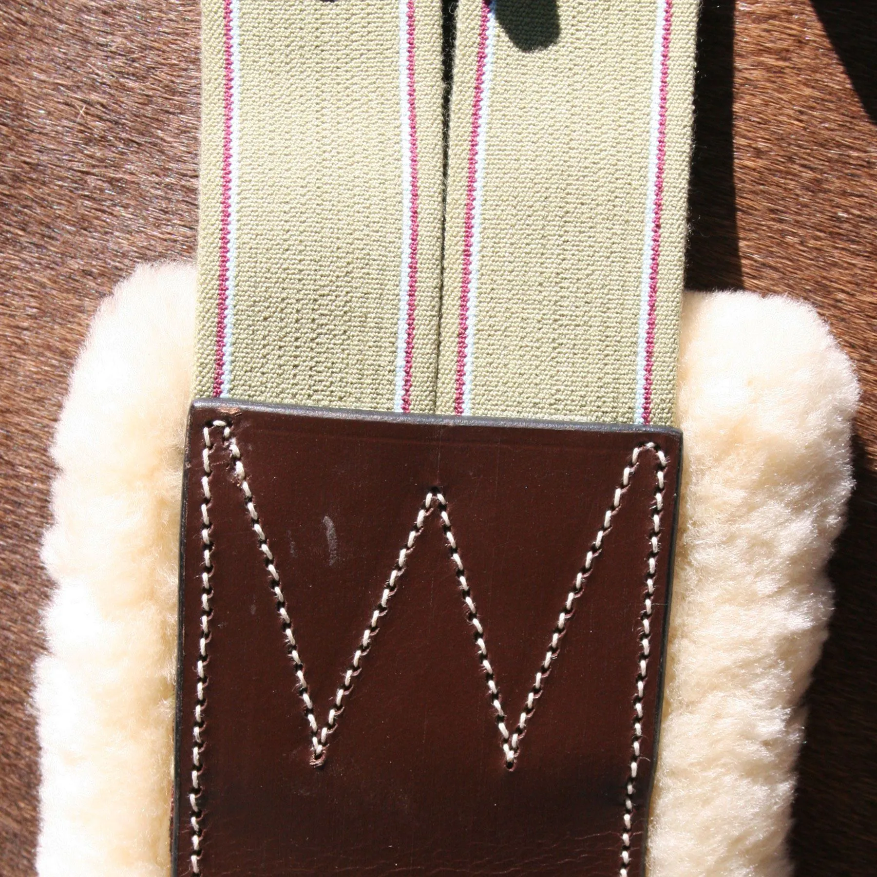 Pinnacle Sheepskin Lined Girth 3 Pinnacle Sheepskin Lined Girth - Image 3