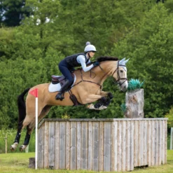 LeMieux® Prosport Close Contact Suede Saddle Pad -Weaver Leather Shop 41829 alt d